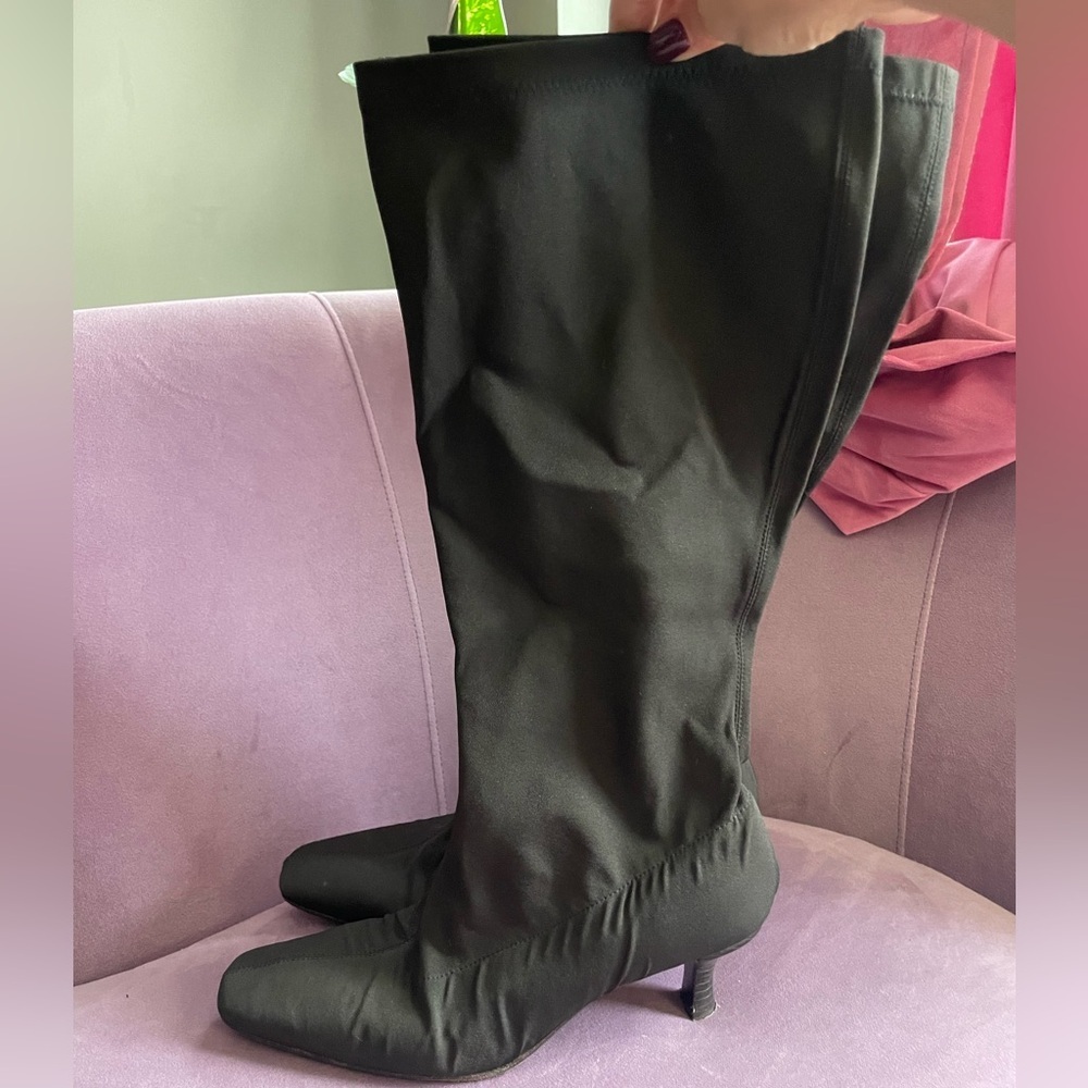 Elegant Black Women's Boots - Picture 6 of 8